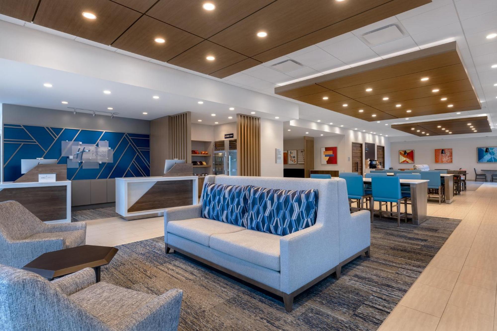 Holiday Inn Express & Suites St Thomas セントトーマス エクステリア 写真